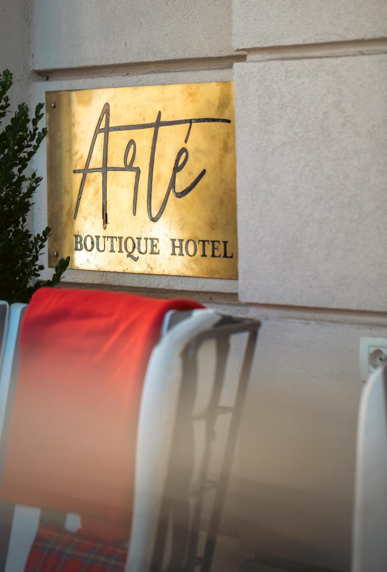 Arte Boutique Hotel Тирана Екстер'єр фото