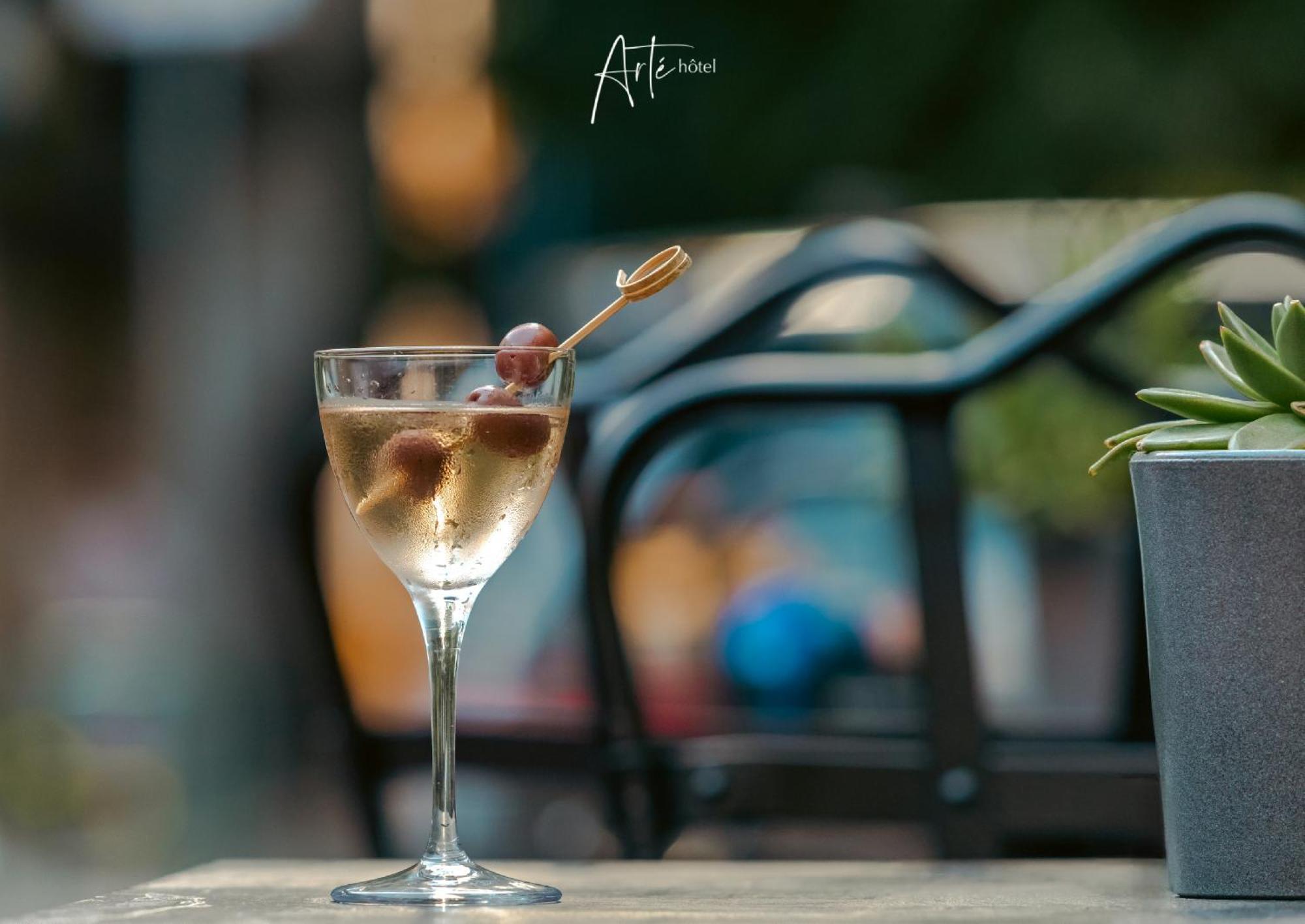 Arte Boutique Hotel Тирана Екстер'єр фото