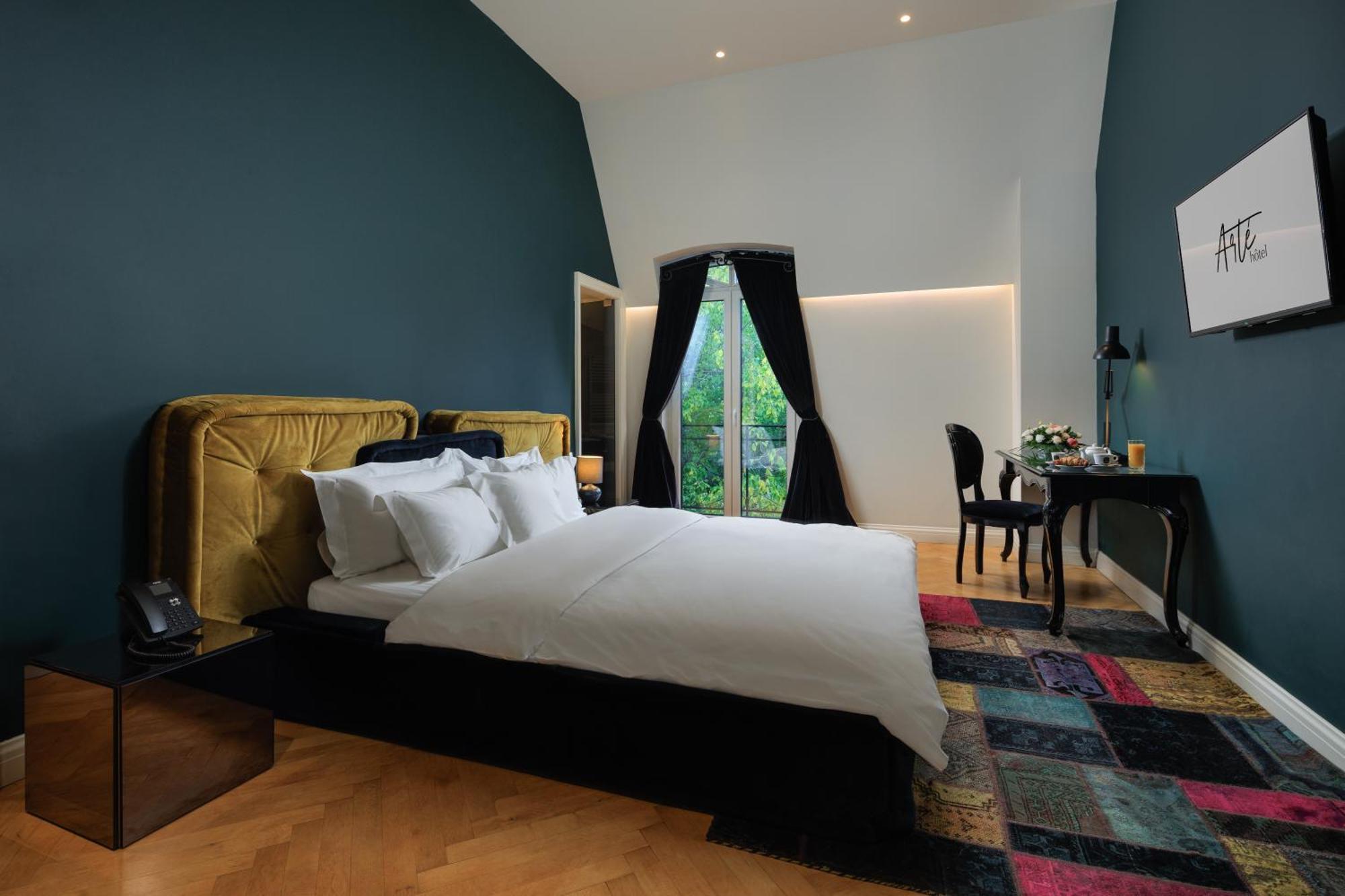 Arte Boutique Hotel Тирана Екстер'єр фото