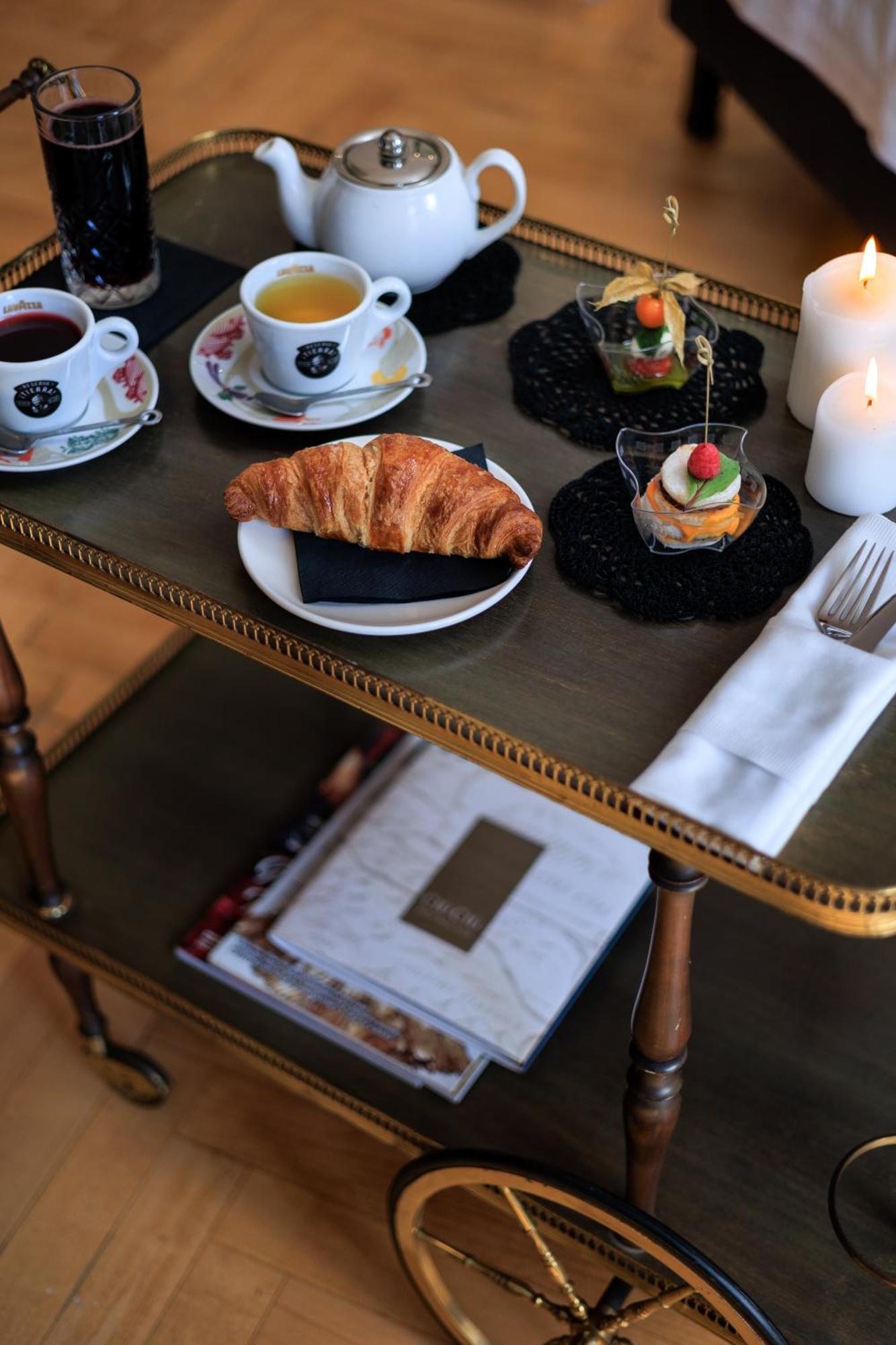 Arte Boutique Hotel Тирана Екстер'єр фото