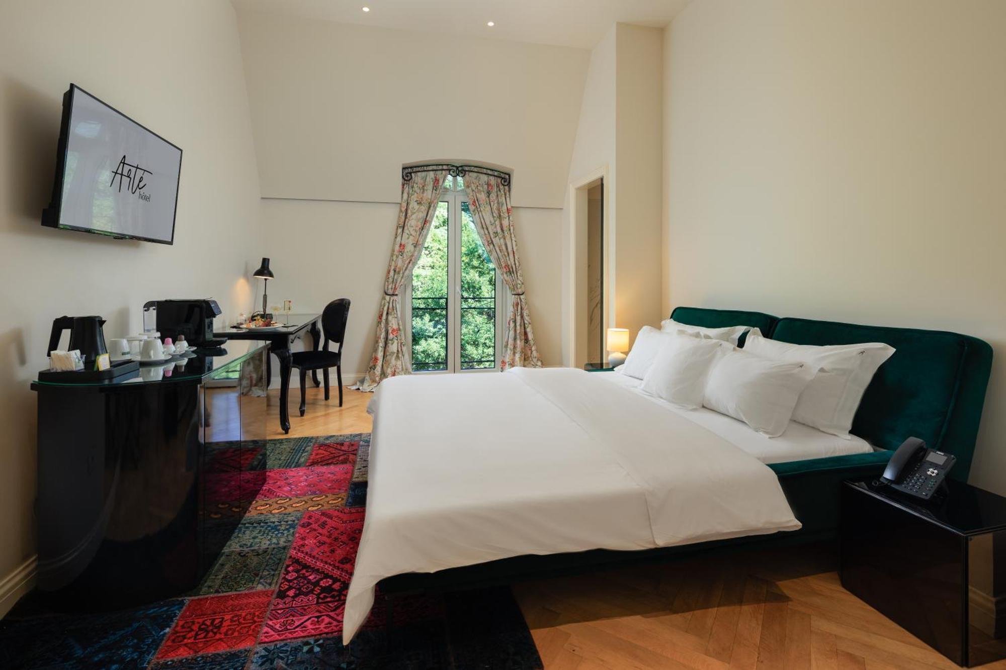 Arte Boutique Hotel Тирана Екстер'єр фото