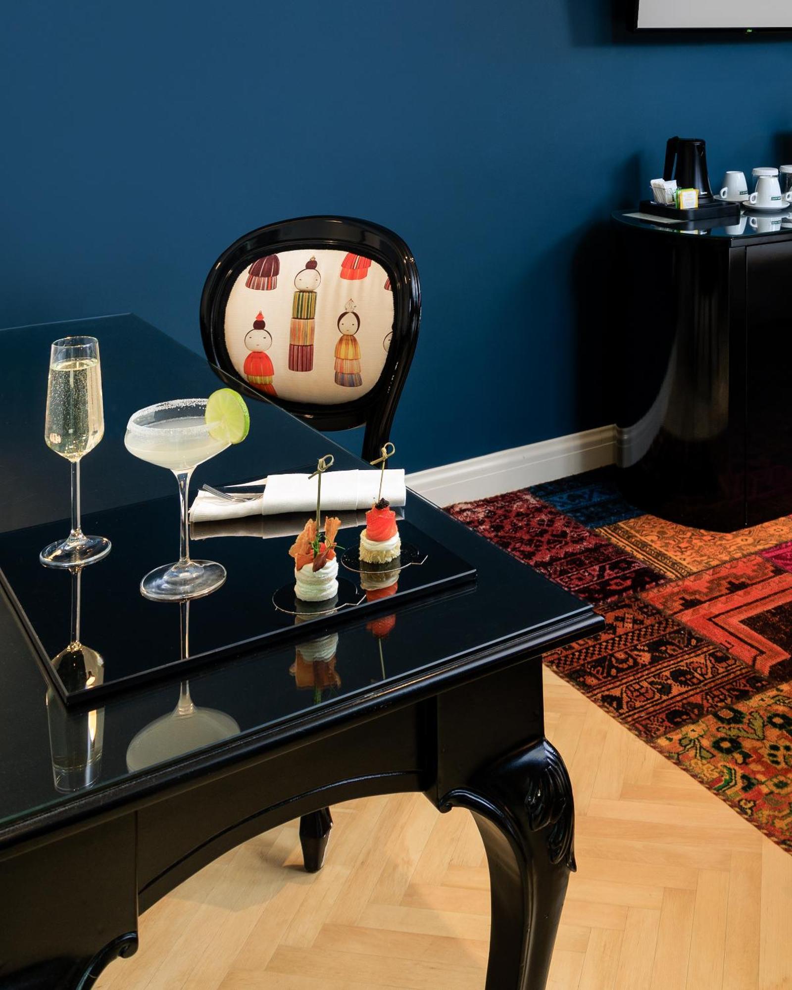 Arte Boutique Hotel Тирана Екстер'єр фото